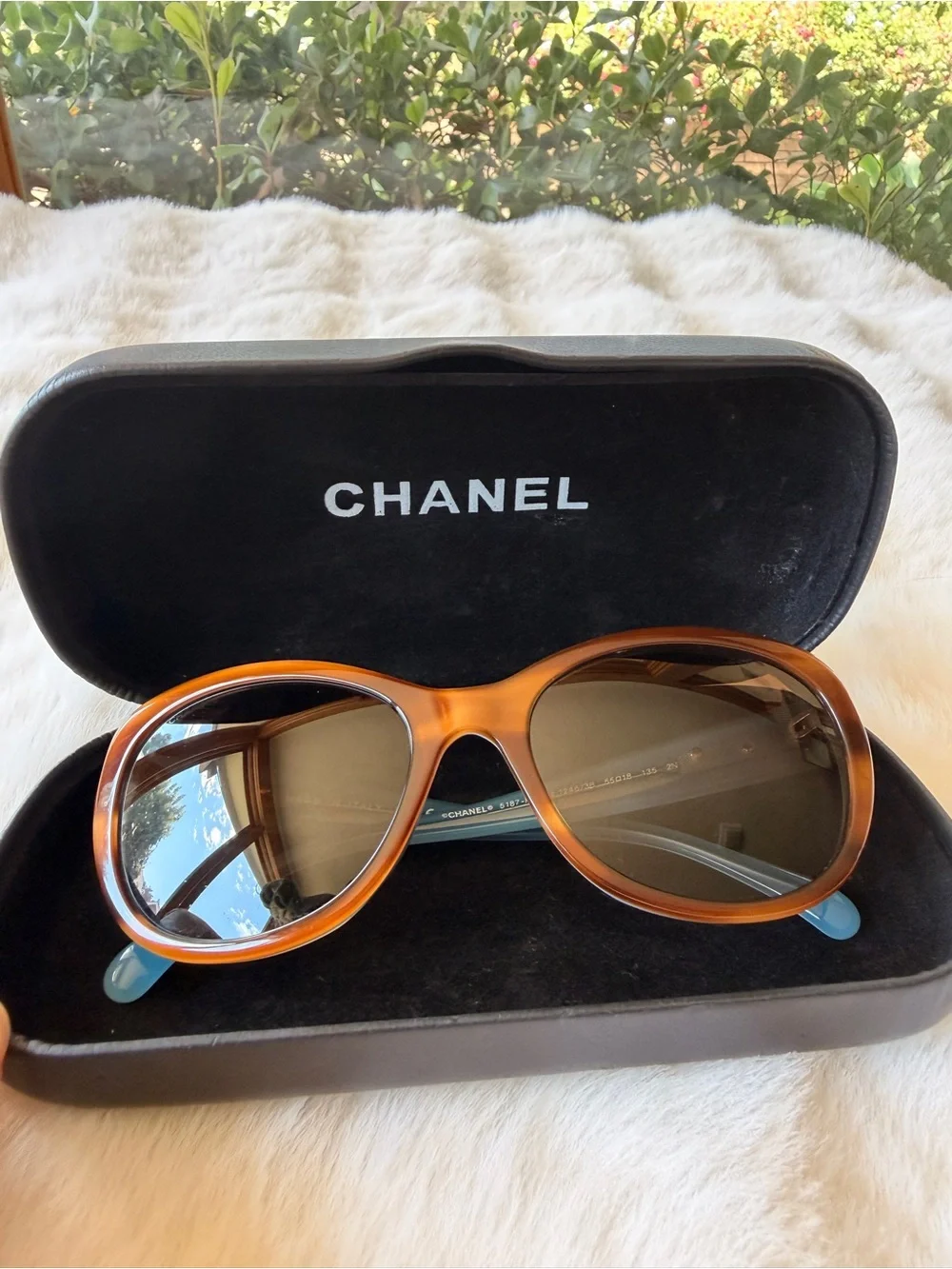CHANEL Camellia Floral Sunglasses 5187-H-A Blue Tortoise Italy
